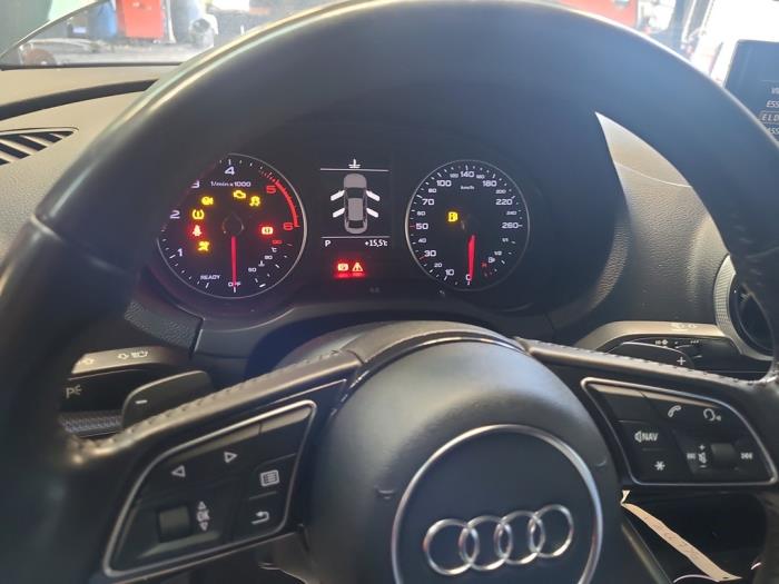 Audi A3 Limousine 2.0 TDI 16V Sloopvoertuig (2017, Blauw)