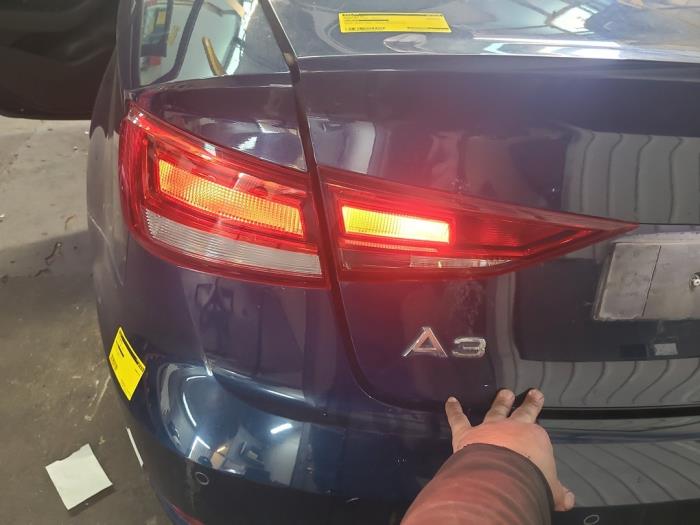 Audi A3 Limousine 2.0 TDI 16V Sloopvoertuig (2017, Blauw)