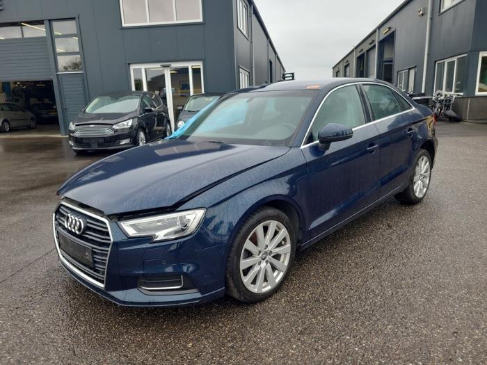 Audi A3 Limousine 2.0 TDI 16V Sloopvoertuig (2017, Blauw)
