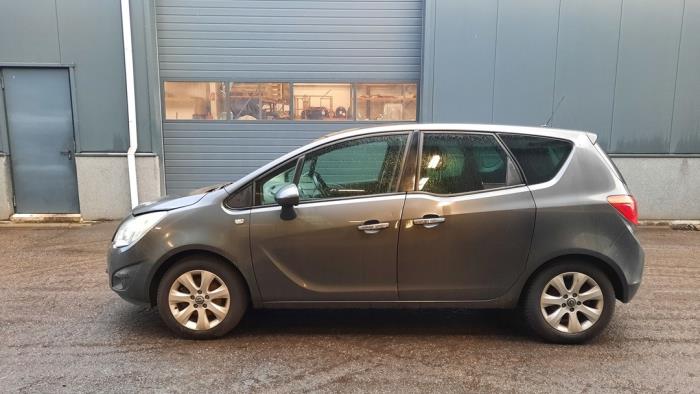 Opel Meriva 1.4 Turbo 16V ecoFLEX Samochód złomowany (2010, Szary)