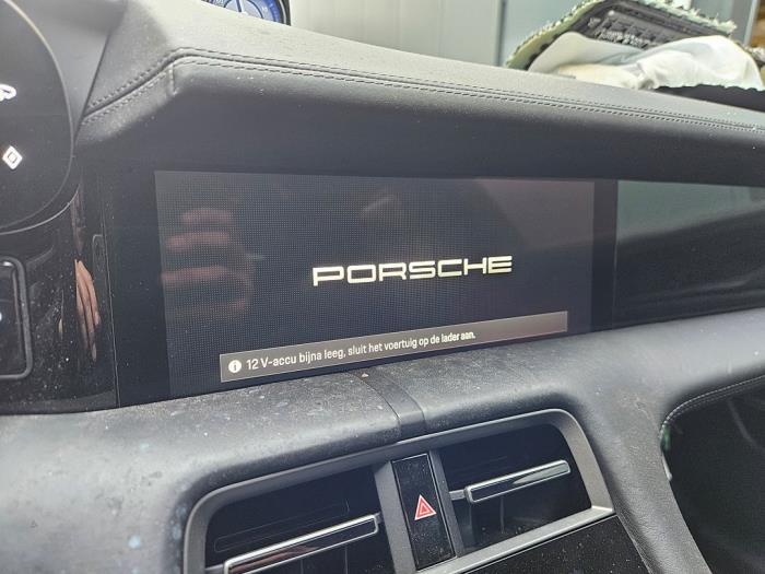 Porsche Taycan Turbo S 105 kWh Sloopvoertuig (2025, Zwart)