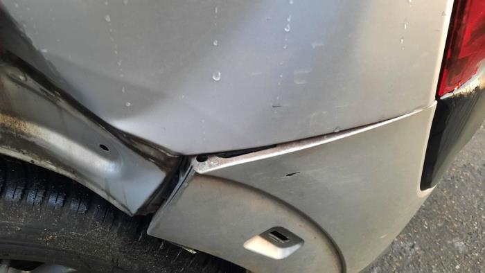 Citroen C4 Cactus 1.2 PureTech 82 12V Skrotfordon (2015, GRIJS)