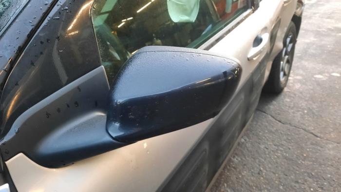 Citroen C4 Cactus 1.2 PureTech 82 12V Skrotfordon (2015, GRIJS)