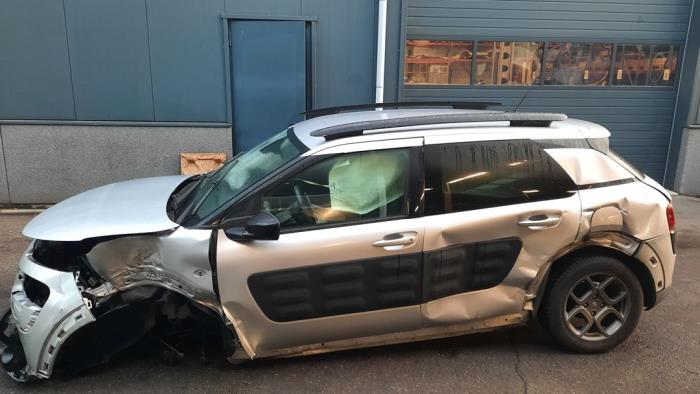 Citroen C4 Cactus 1.2 PureTech 82 12V Skrotfordon (2015, GRIJS)