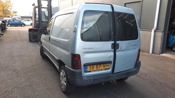Peugeot Partner 1.9D Skrotfordon (2004, NIET VAN TOEPASSING)