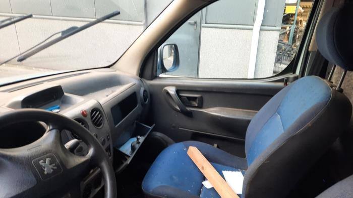 Peugeot Partner 1.9D Skrotfordon (2004, NIET VAN TOEPASSING)