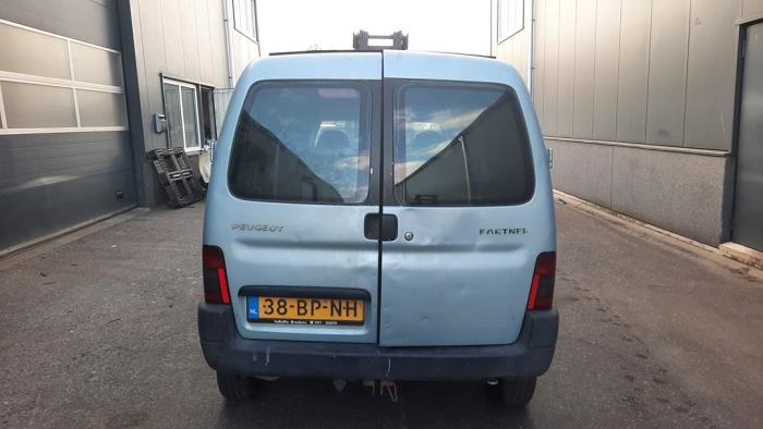 Peugeot Partner 1.9D Skrotfordon (2004, NIET VAN TOEPASSING)