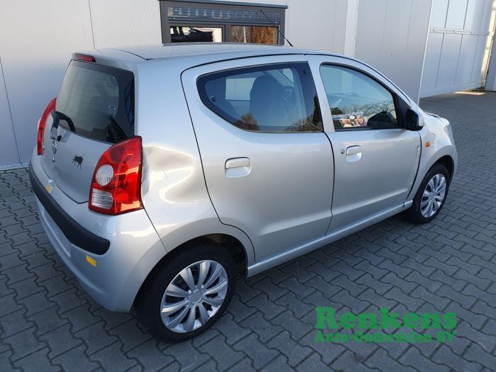 Nissan Pixo 1.0 12V Skrotfordon (2010, ZILVER)