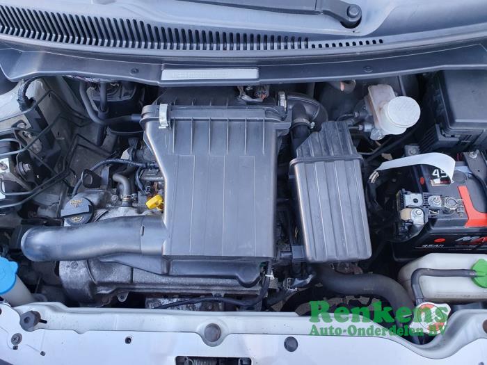 Nissan Pixo 1.0 12V Skrotfordon (2010, ZILVER)