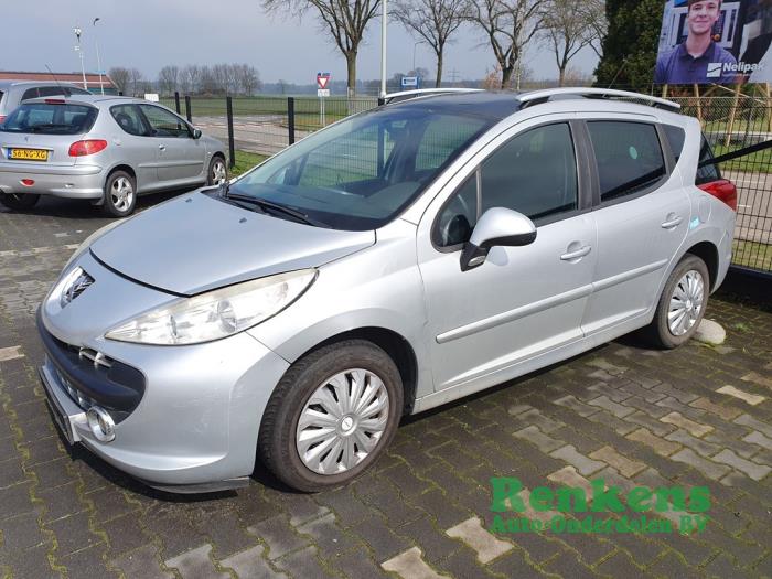 Peugeot 207 SW 1.6 16V Sloopvoertuig (2009, Zilver)
