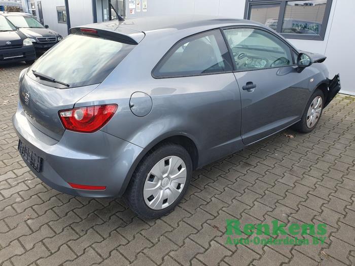 Seat Ibiza IV SC 1.4 16V Skrotfordon (2016, GRIJS)