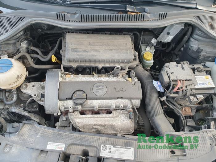 Seat Ibiza IV SC 1.4 16V Skrotfordon (2016, GRIJS)