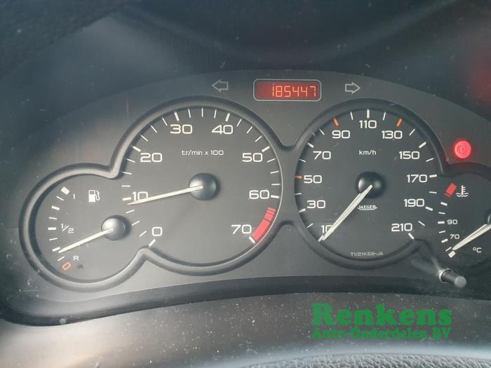 Peugeot 206 1.4 XR,XS,XT,Gentry Sloopvoertuig (2002, Blauw)