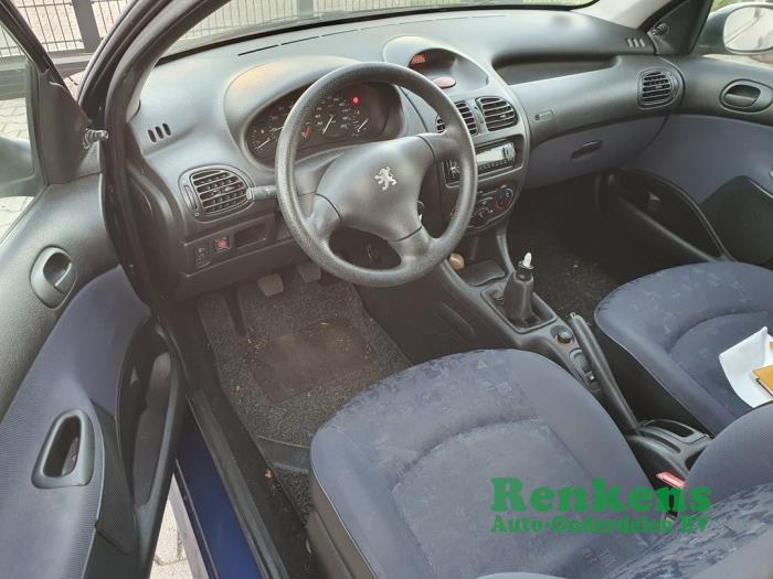 Peugeot 206 1.4 XR,XS,XT,Gentry Sloopvoertuig (2002, Blauw)