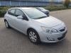 Opel Astra J 2.0 CDTI 16V 160 Ecotec Skrotfordon (2012, ZILVER)