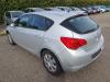 Opel Astra J 2.0 CDTI 16V 160 Ecotec Skrotfordon (2012, ZILVER)