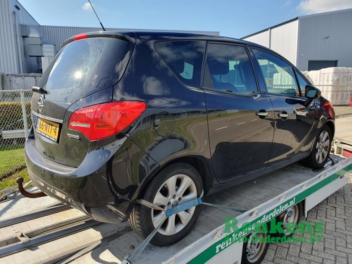 Opel Meriva 1.4 Turbo 16V ecoFLEX Samochód złomowany (2011, Czarny)