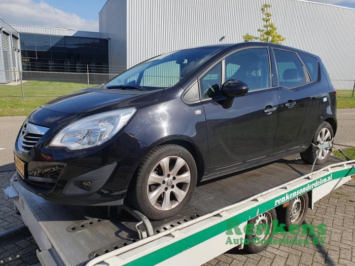 Opel Meriva 1.4 Turbo 16V ecoFLEX Samochód złomowany (2011, Czarny)
