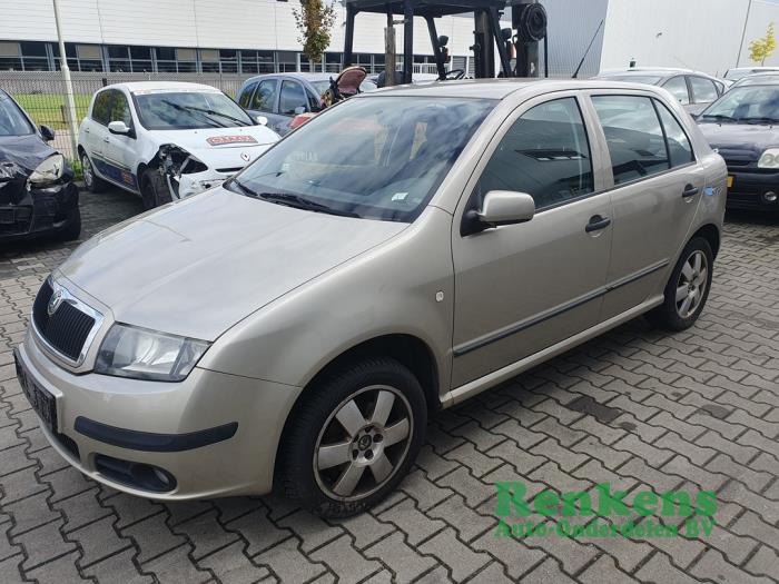 Skoda Fabia 1.4i 16V Épave (2005, Beige)