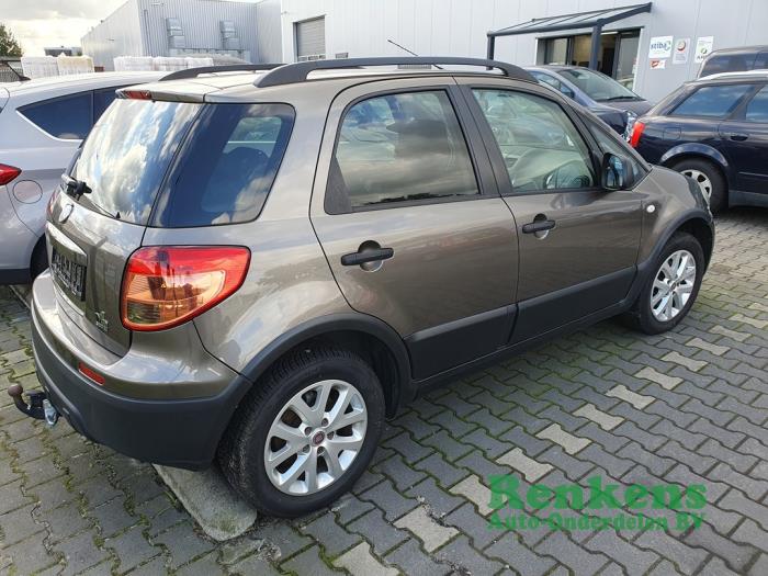 Fiat Sedici 1.6 16V Salvage vehicle (2011, Brown)