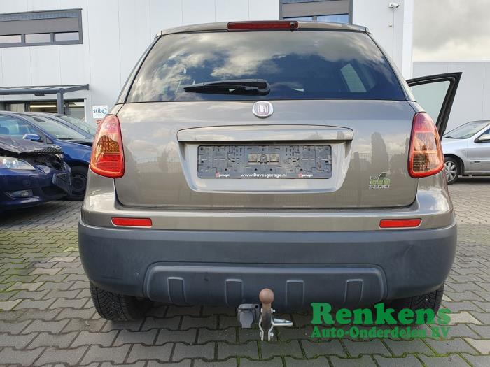 Fiat Sedici 1.6 16V Salvage vehicle (2011, Brown)