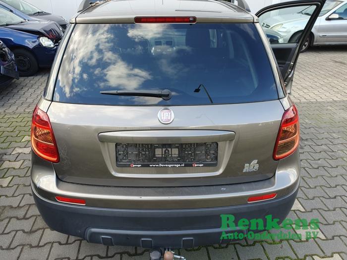 Fiat Sedici 1.6 16V Salvage vehicle (2011, Brown)