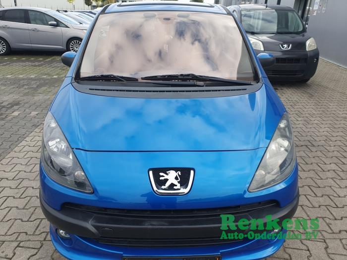 Peugeot 1007 1.6 GTI,Gentry 16V Samochód złomowany (2005, Niebieski)