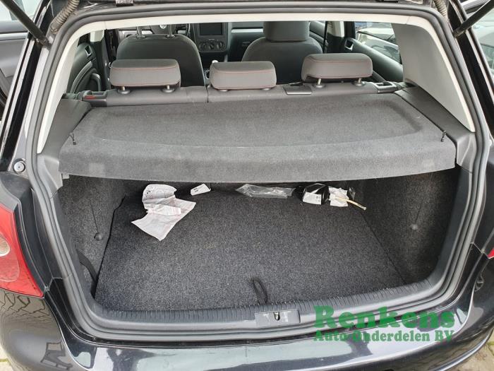 Volkswagen Golf V 1.6 FSI 16V Skrotfordon (2007, ZWART)