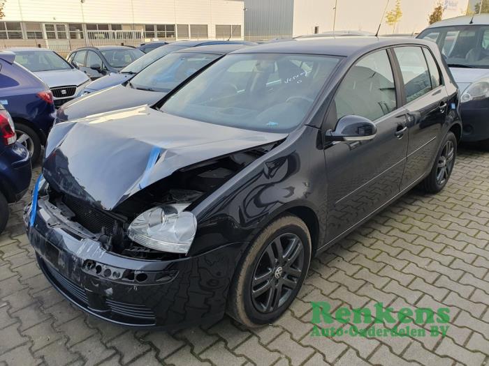 Volkswagen Golf V 1.6 FSI 16V Skrotfordon (2007, ZWART)