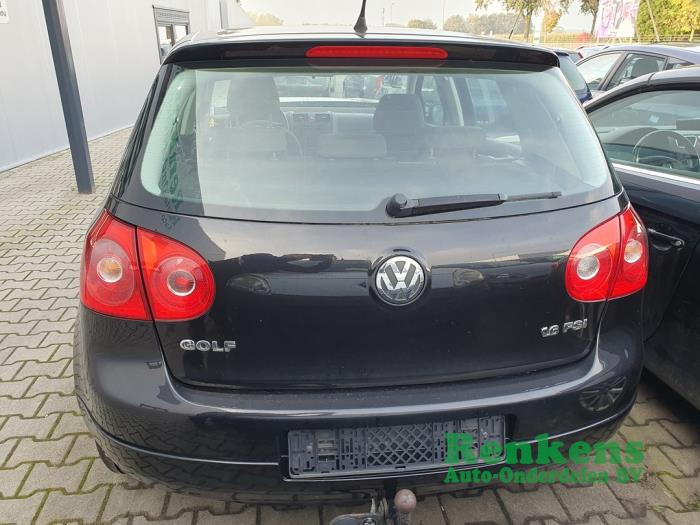 Volkswagen Golf V 1.6 FSI 16V Skrotfordon (2007, ZWART)