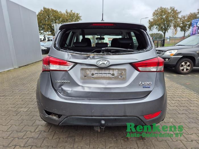 Hyundai iX20 1.6i 16V Épave (2011, Gris)