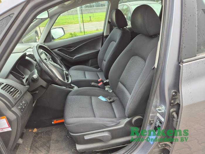 Hyundai iX20 1.6i 16V Épave (2011, Gris)