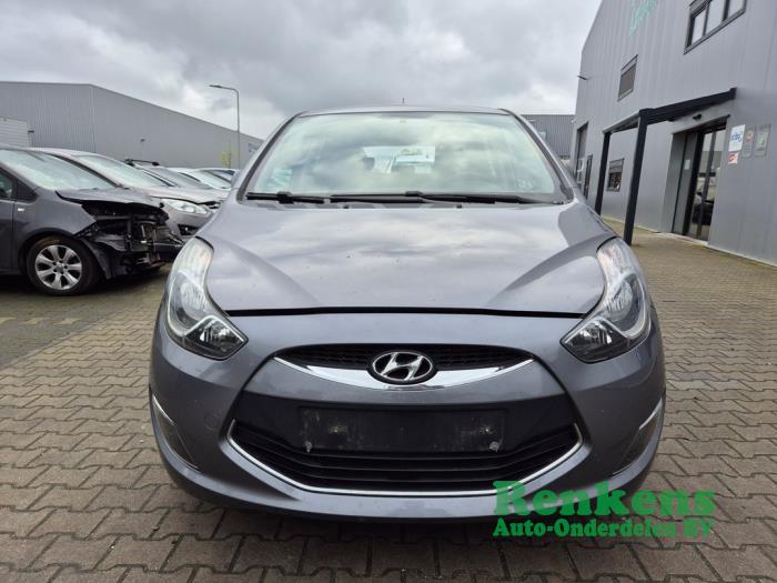 Hyundai iX20 1.6i 16V Épave (2011, Gris)