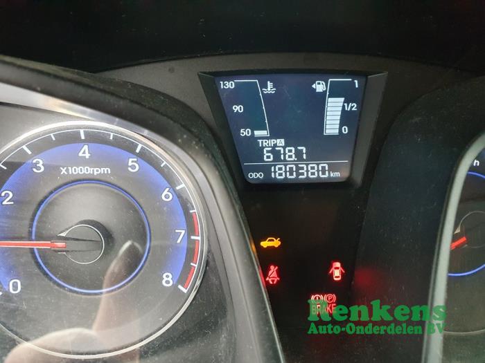 Hyundai iX20 1.6i 16V Épave (2011, Gris)