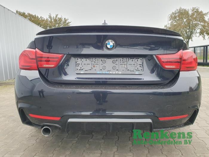 BMW 4 serie Gran Coupe 418i 1.5 TwinPower Turbo 12V Skrotfordon (2018, ZWART)