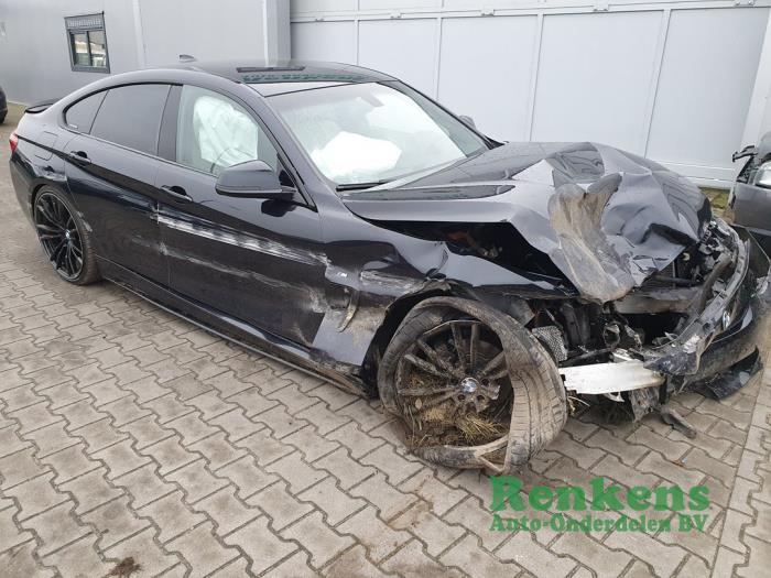 BMW 4 serie Gran Coupe 418i 1.5 TwinPower Turbo 12V Skrotfordon (2018, ZWART)