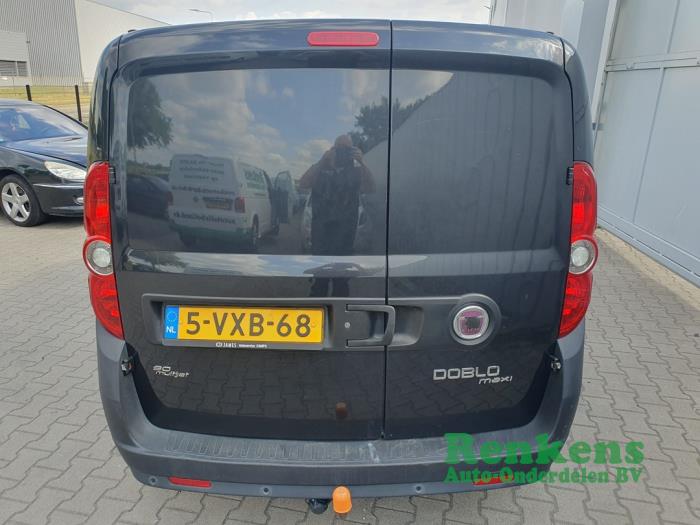 Fiat Doblo Cargo 1.6 D Multijet Sloopvoertuig (2012, Zwart)