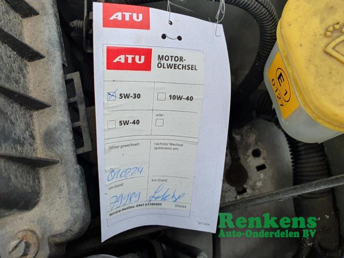 Ford Focus 1 1.6 16V Skrotfordon (2002, ZILVER)