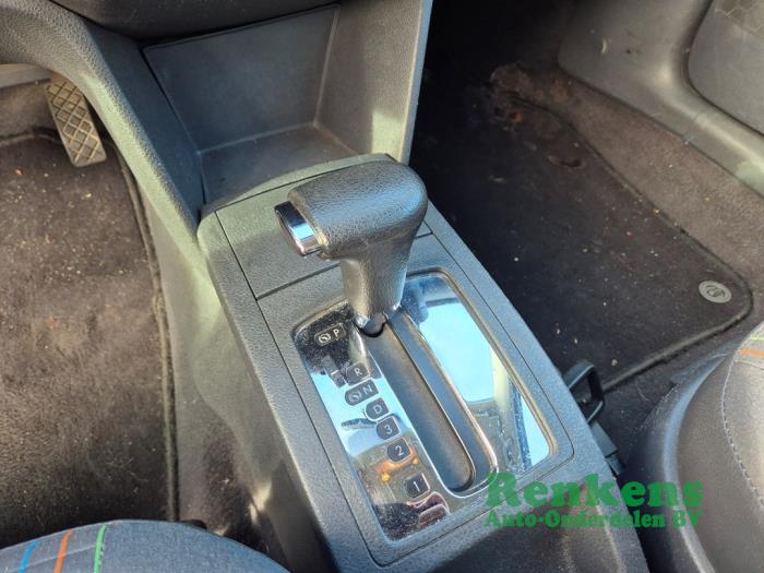 Volkswagen Polo IV 1.4 16V 75 Sloopvoertuig (2006, Grijs)