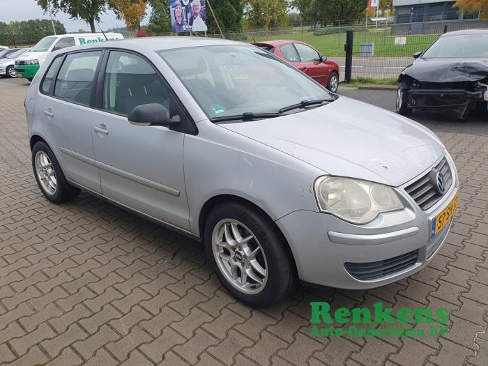 Volkswagen Polo IV 1.4 16V 75 Sloopvoertuig (2006, Zilver)