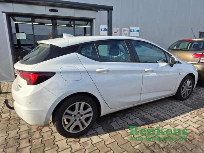 Opel Astra K 1.6 CDTI 110 16V Schadevoertuig (2017, Wit)