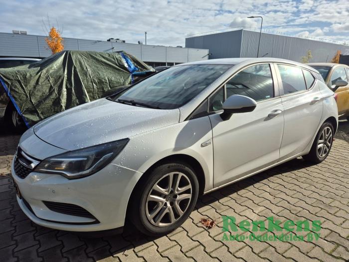 Opel Astra K 1.6 CDTI 110 16V Schadevoertuig (2017, Wit)
