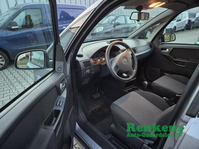 Opel Meriva 1.6 16V Skrotfordon (2003, GRIJS)