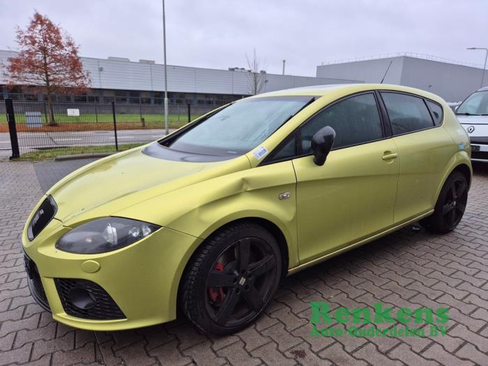 Seat Leon 2.0 TFSI Cupra 16V Samochód złomowany (2008, Zólty)