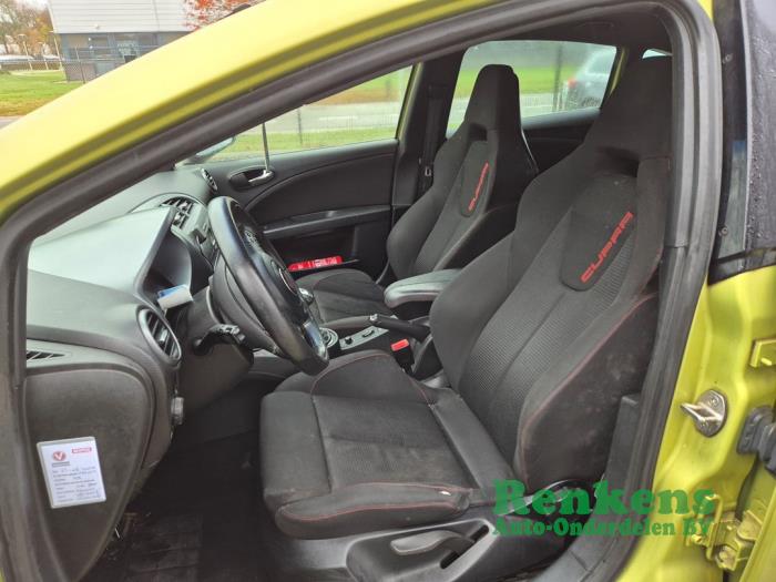 Seat Leon 2.0 TFSI Cupra 16V Samochód złomowany (2008, Zólty)