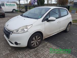 Peugeot 208 I 1.4 HDi  (Skrot)