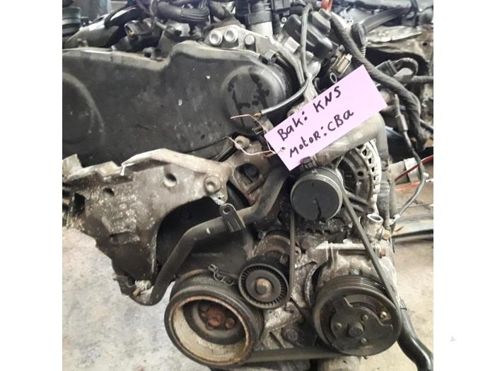 Volkswagen Passat Skrotfordon (2009, GRIJS)