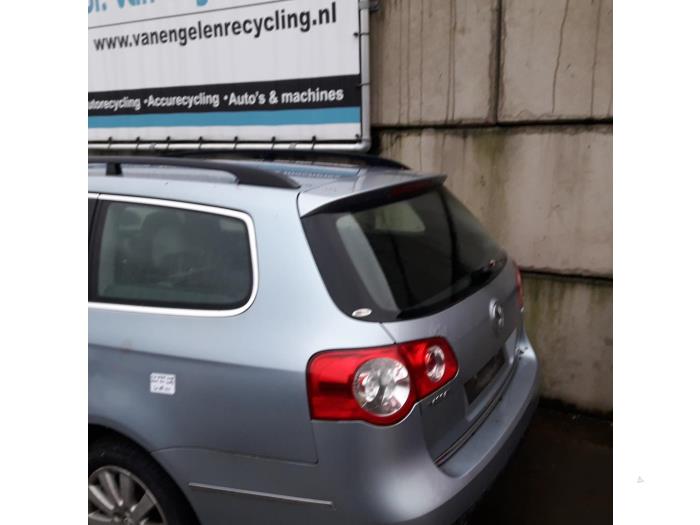 Volkswagen Passat Sloopvoertuig (2007, Blauw)