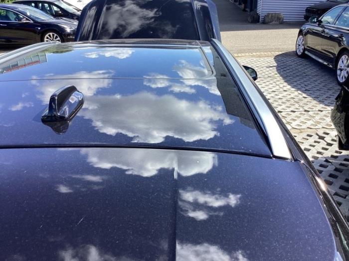 Volvo V90 II 2.0 B5 Mild Hybrid Geartronic 16V Skrotfordon (2023, ZWART)