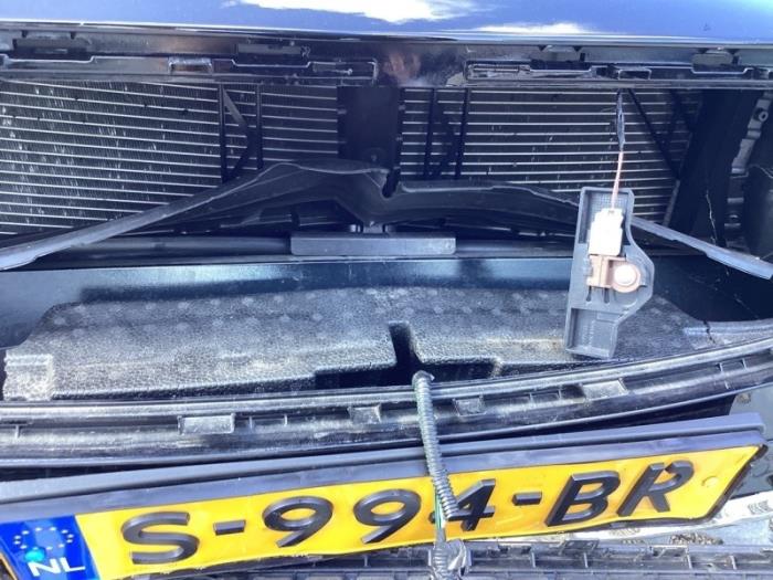 Volvo V90 II 2.0 B5 Mild Hybrid Geartronic 16V Skrotfordon (2023, ZWART)